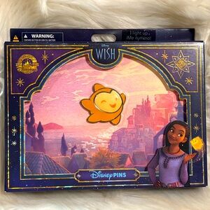 Disney Parks Wish Movie Star Character Pin 2023 Light Up Glows New In Box